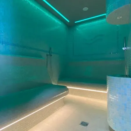 Magma Z Basenem Morska Klifowa - Blisko Hossoland Rewal