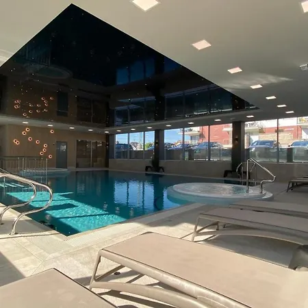 Magma Z Basenem Morska Klifowa - Blisko Hossoland *