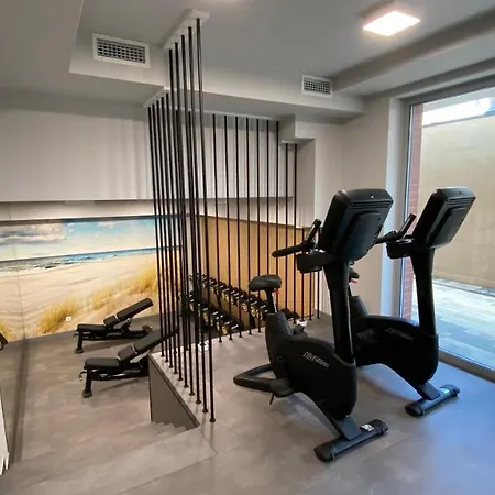 Magma Z Basenem Morska Klifowa - Blisko Hossoland Rewal