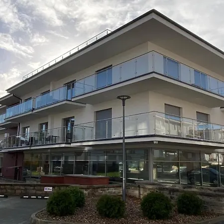 Magma Z Basenem Morska Klifowa - Blisko Hossoland *